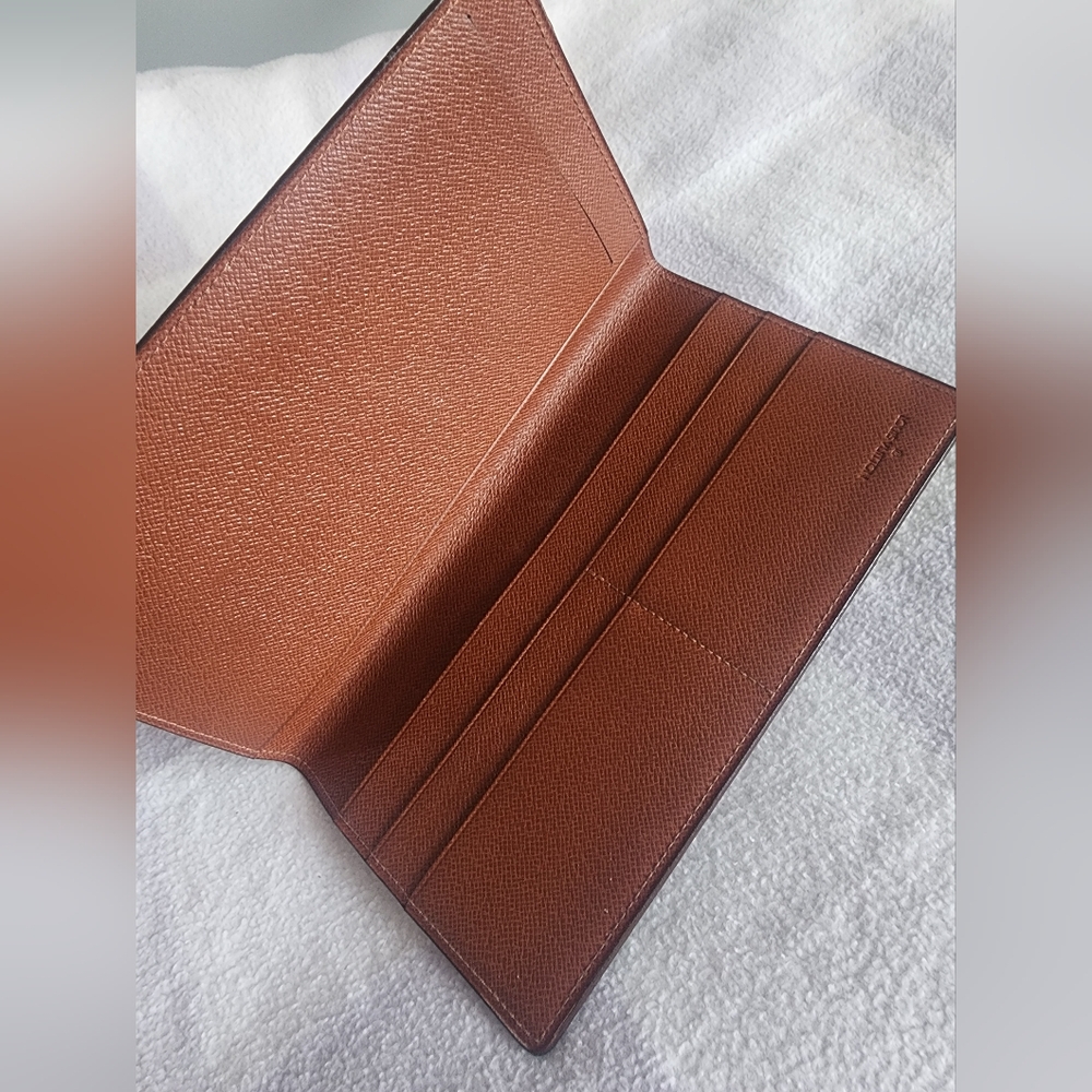 Authentic Louis Vuitton Monogram bi fold wallet - Picture 6 of 12